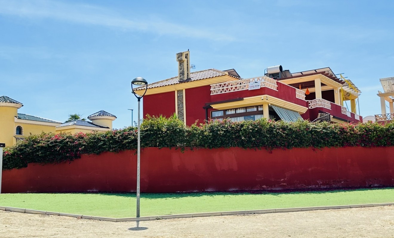 Sale - Villa - Cuidad Quesada