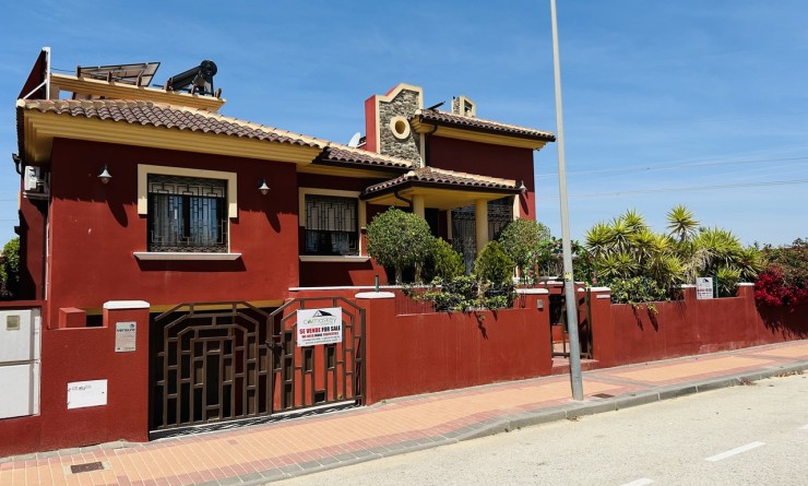 Sale - Villa - Cuidad Quesada