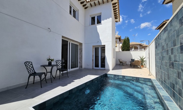 Wederverkoop - Villa - Playa Flamenca