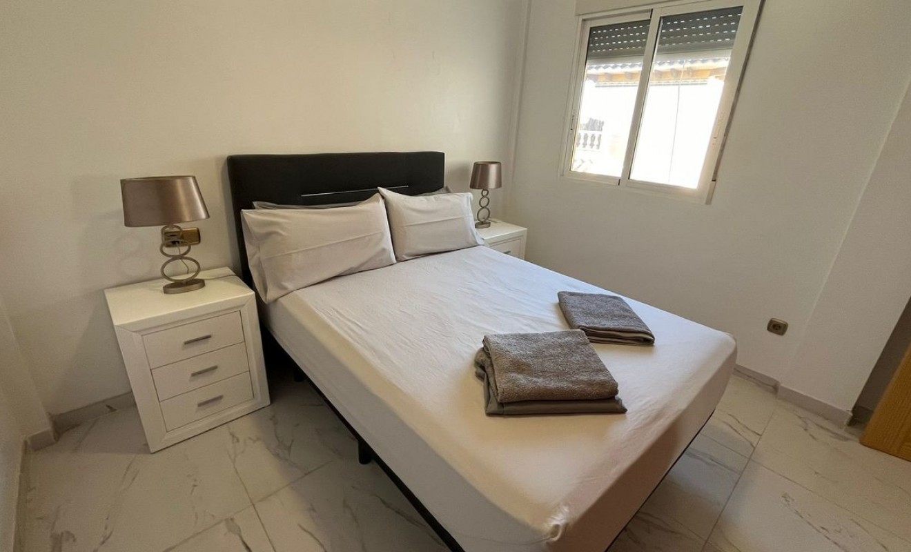 Sale - Villa - La Zenia