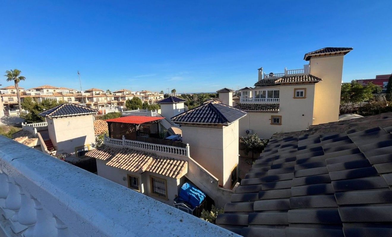 Sale - Villa - La Zenia