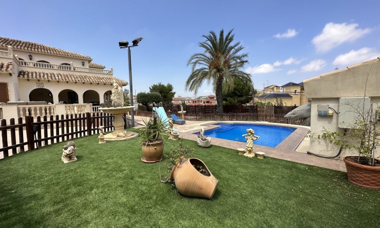 Sale - Villa - Villamartín