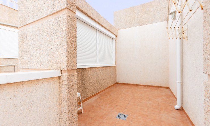 Sale - Apartment - Torrevieja - Aguas Nuevas