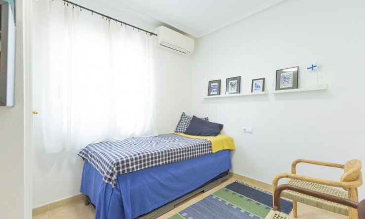 Sale - Apartment - Torrevieja - Aguas Nuevas