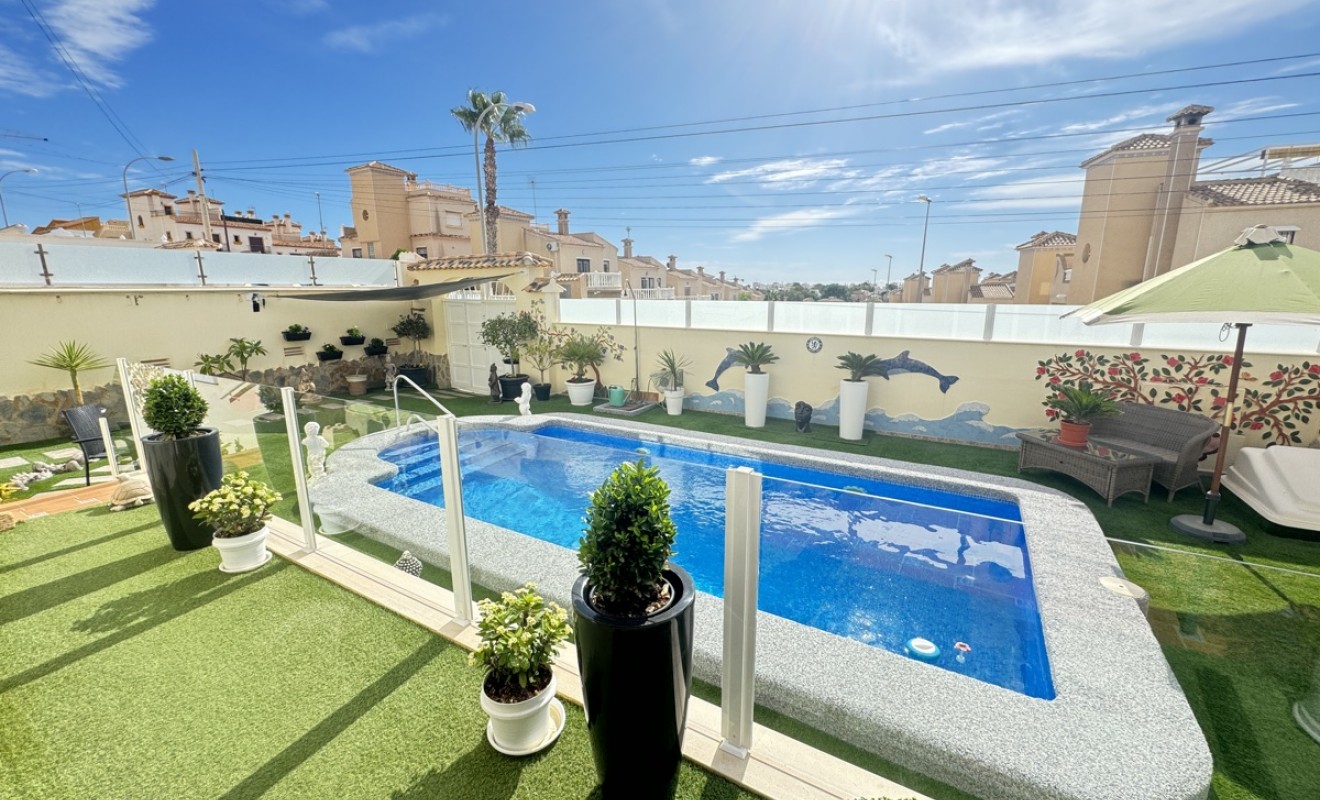 Sale - Villa - Villamartín