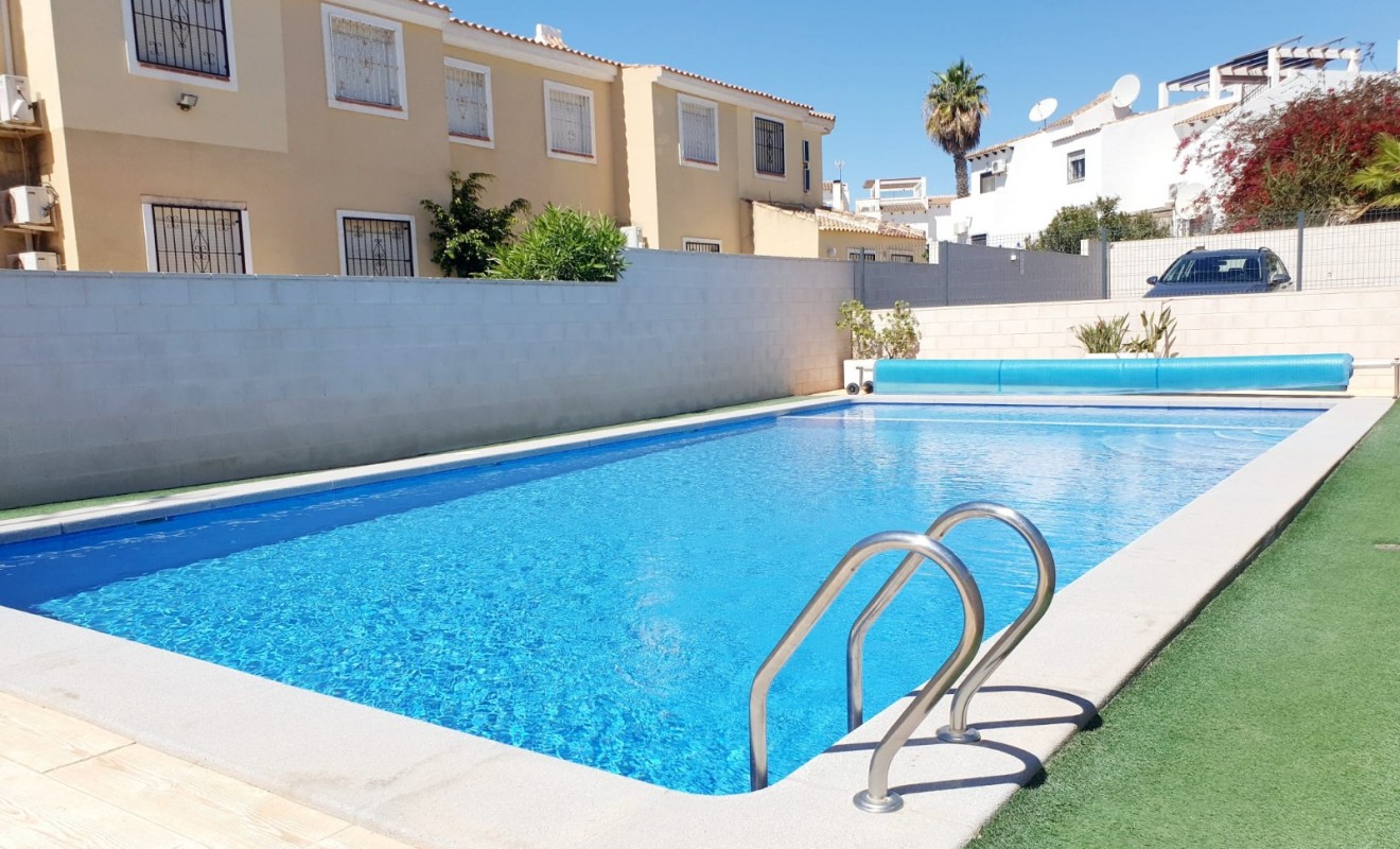 Sale - Townhouse - Orihuela Costa - Villamartín