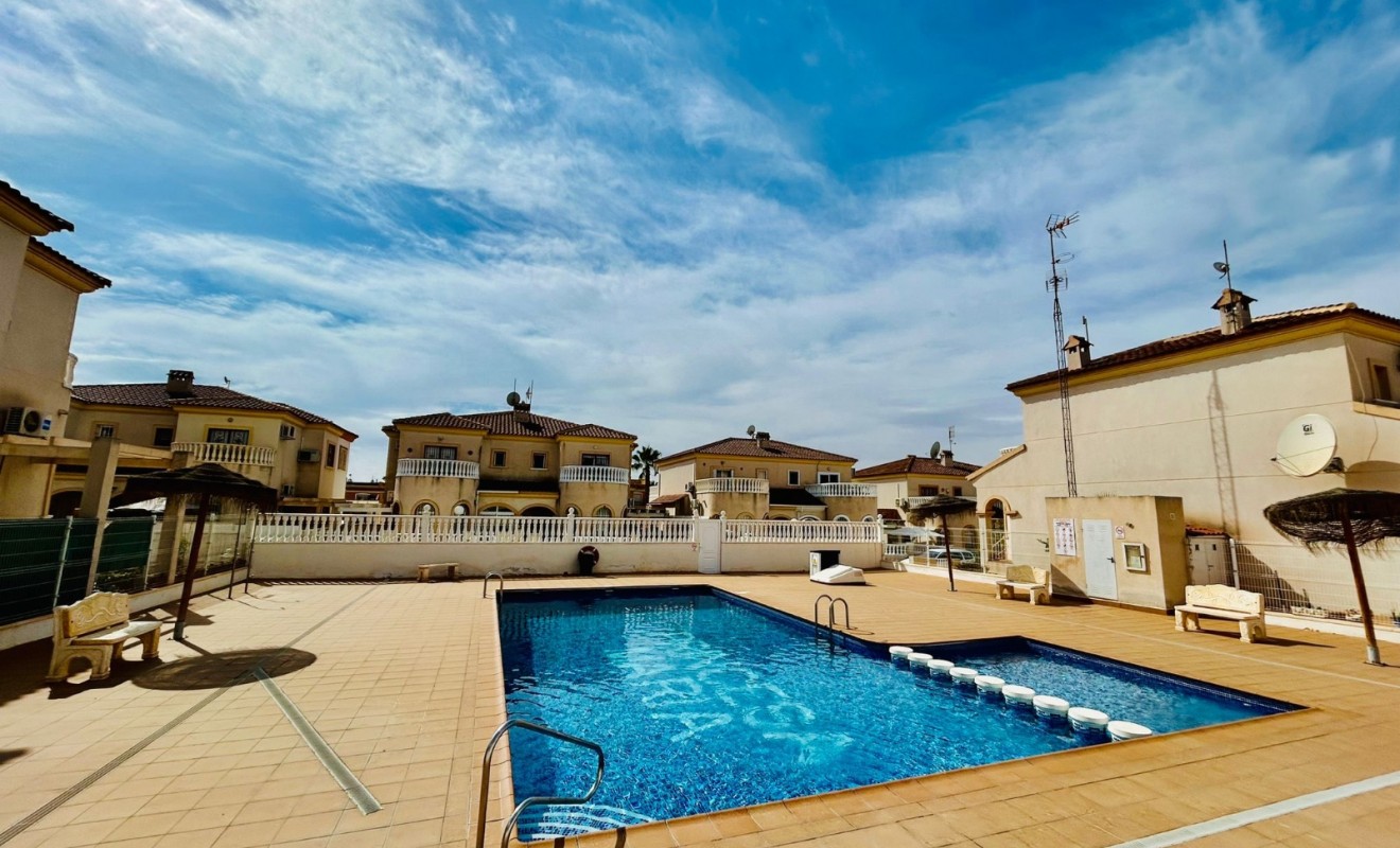 Revente - Single Family Home - Torrevieja - Sector 25