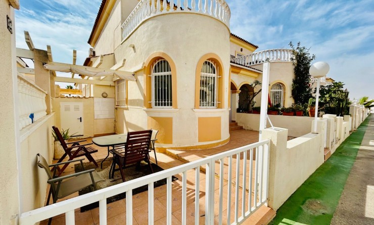 Wederverkoop - Single Family Home - Torrevieja - Sector 25