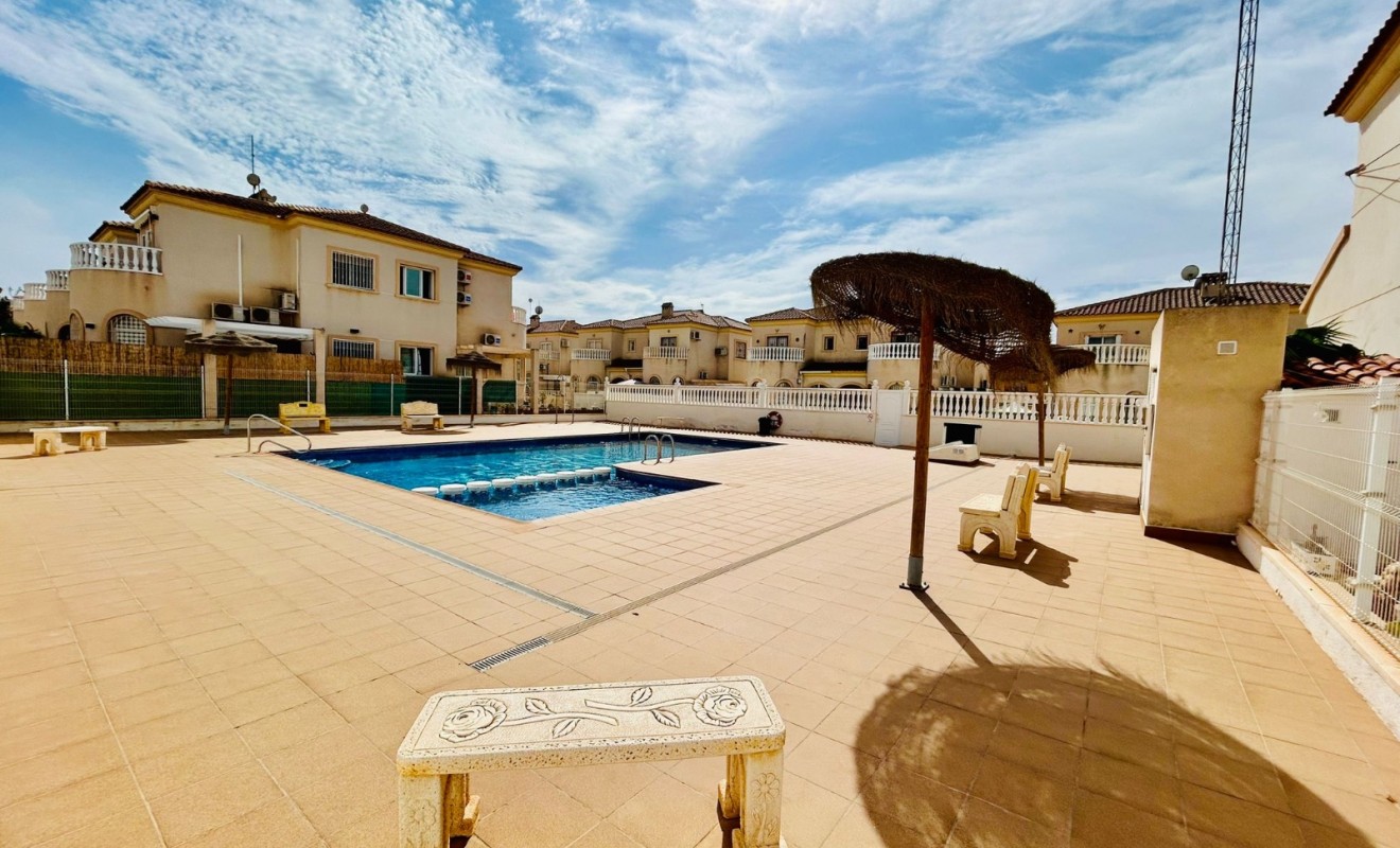 Revente - Single Family Home - Torrevieja - Sector 25