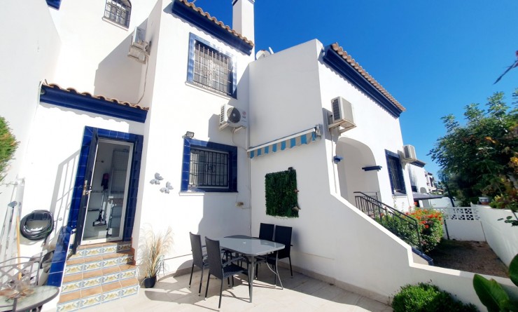 Sale - Townhouse - Orihuela Costa - Los Dolses