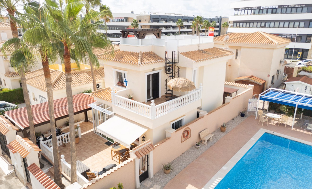 Wederverkoop - Chalet - Orihuela Costa - Playa Flamenca