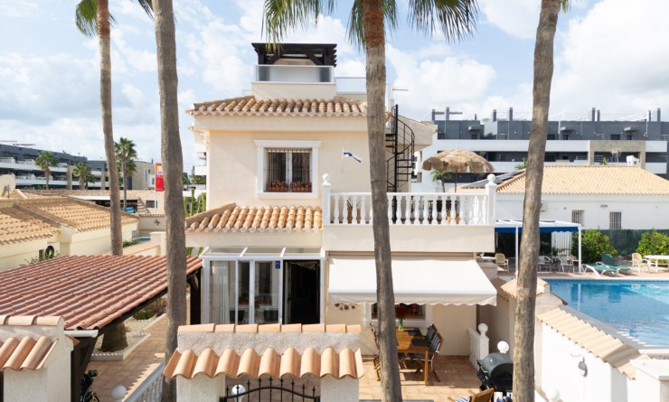 Wederverkoop - Chalet - Orihuela Costa - Playa Flamenca