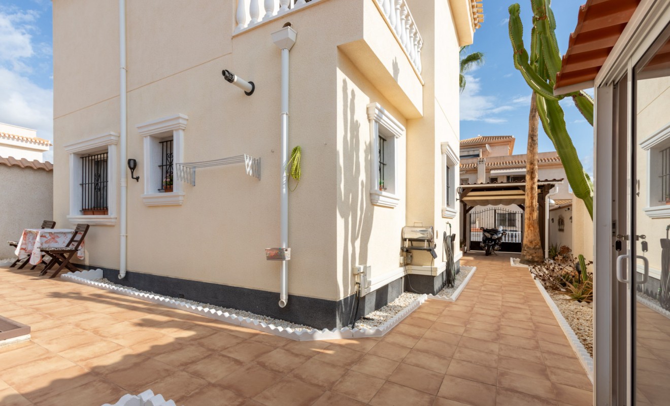 Wederverkoop - Chalet - Orihuela Costa - Playa Flamenca