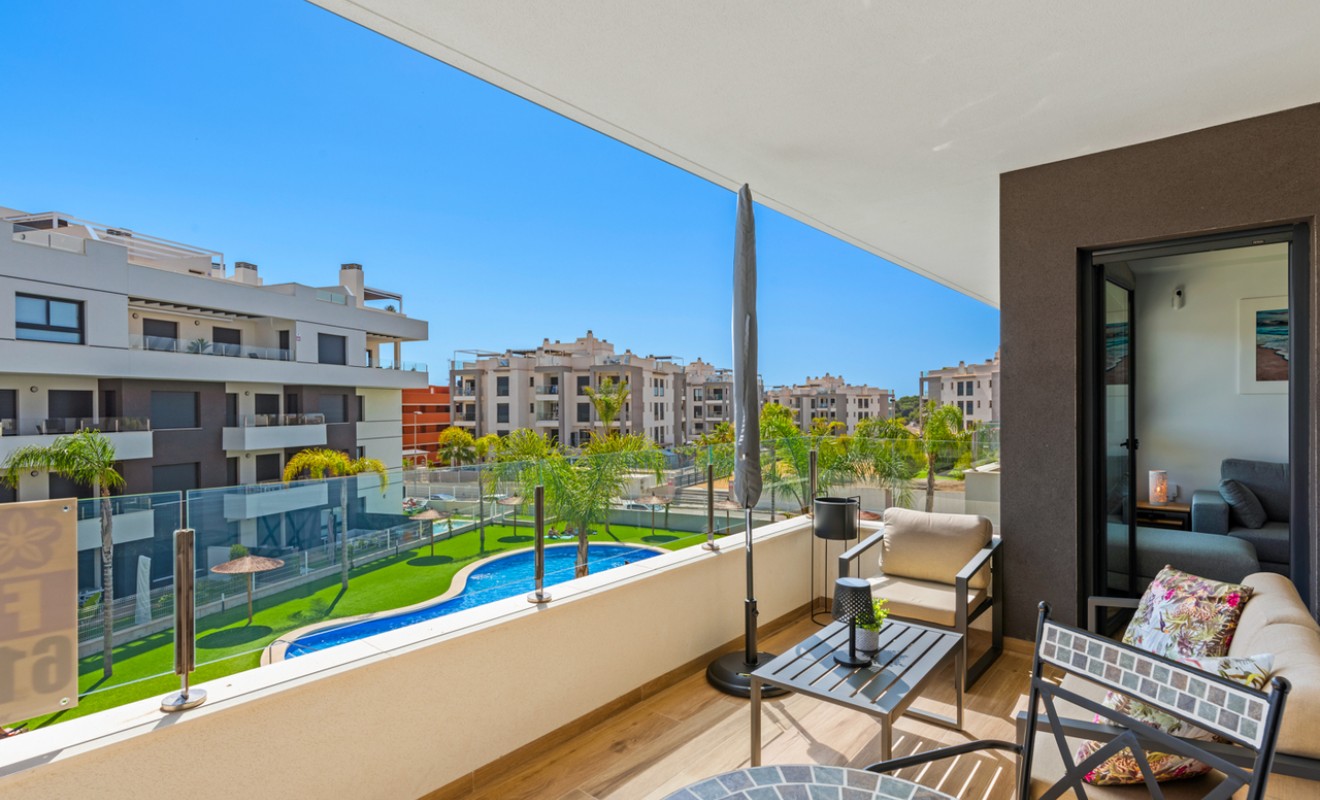 Sale - Apartment - Villamartín