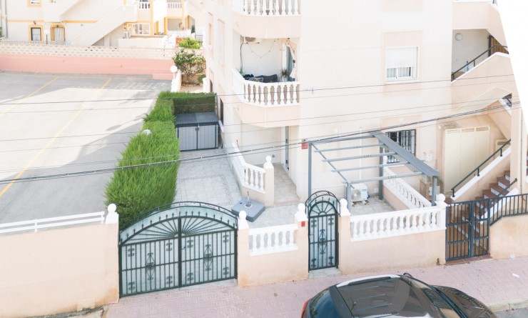 Revente - Apartment - Ground Floor Apartment - Torrevieja - Los Frutales