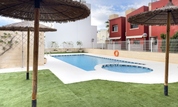 Wederverkoop - Semi-Detached - Torrevieja - Aguas Nuevas