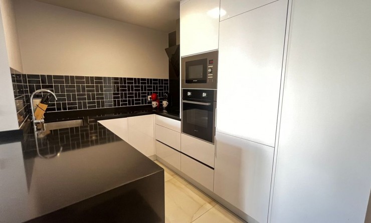 Sale - Apartment - Los Altos