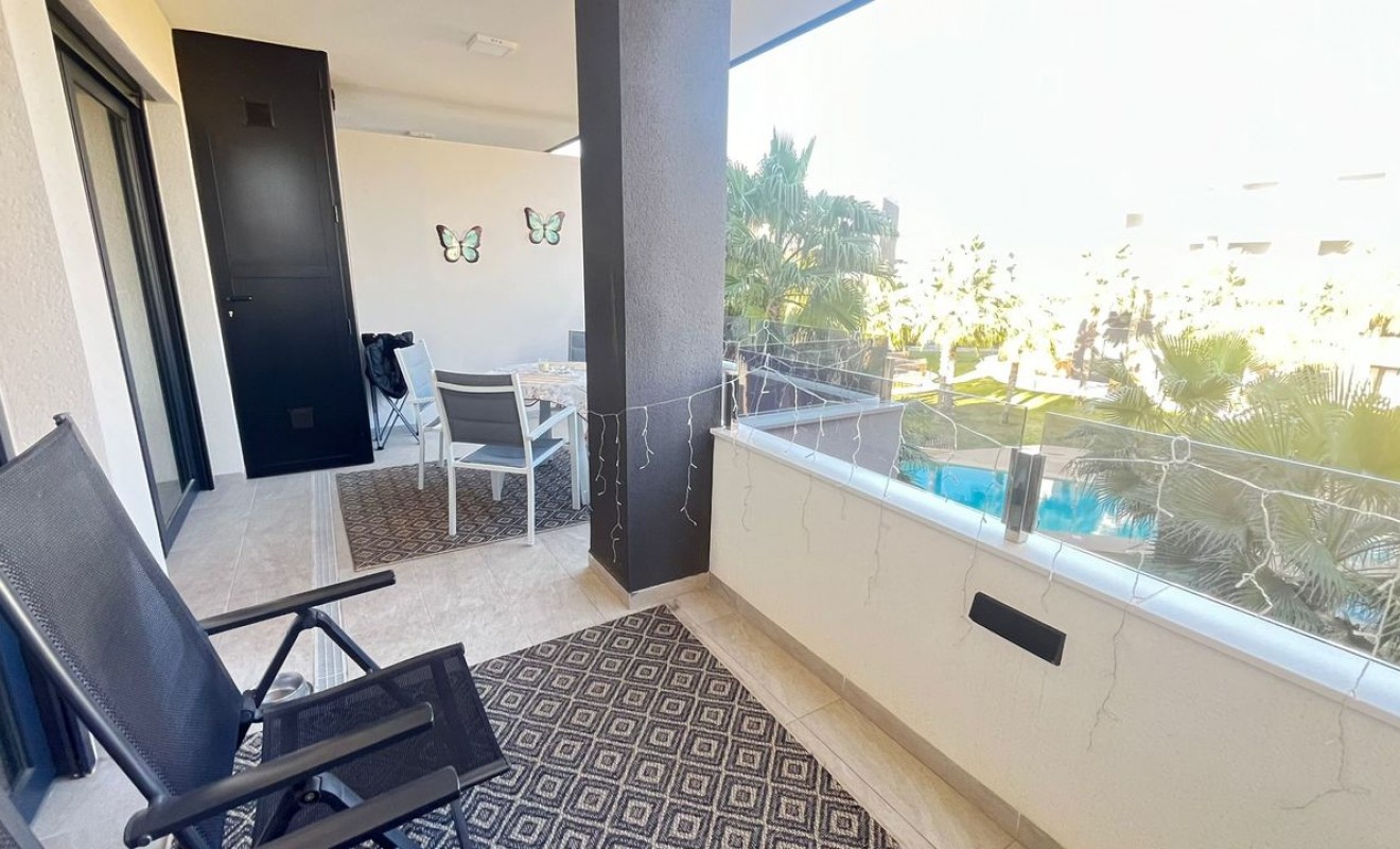 Sale - Apartment - Los Altos