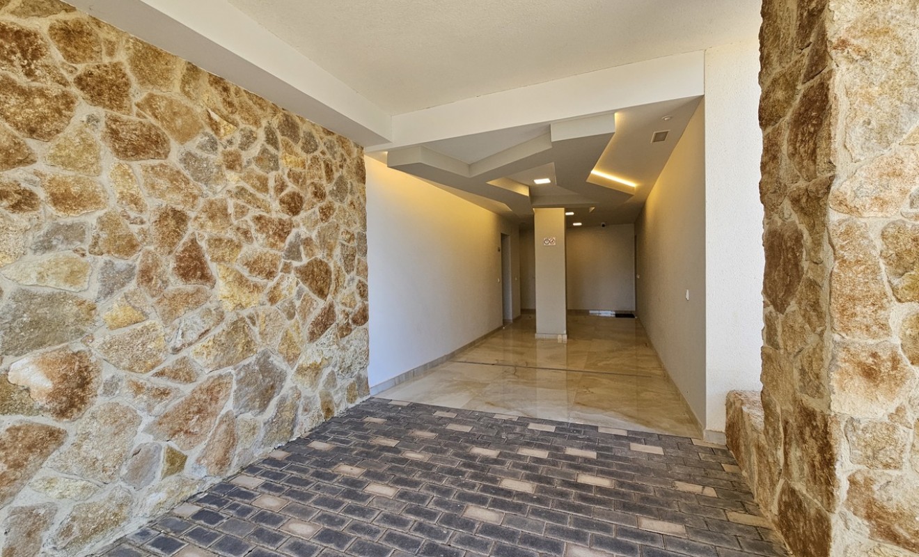 Sale - Apartment - Los Altos