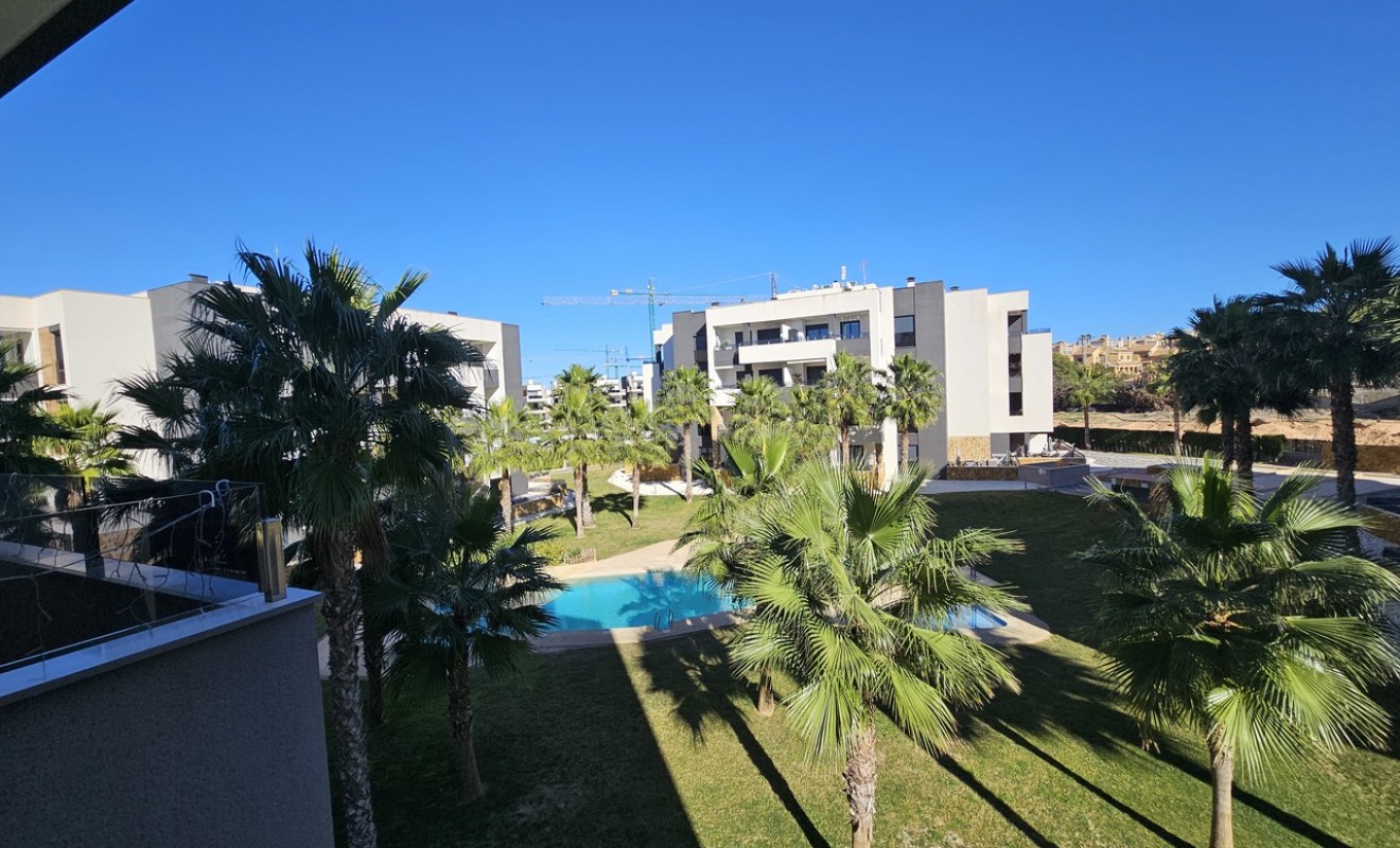 Sale - Apartment - Los Altos