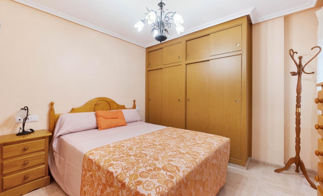 Sale - Apartment - Torrevieja - Estacion de autobuses