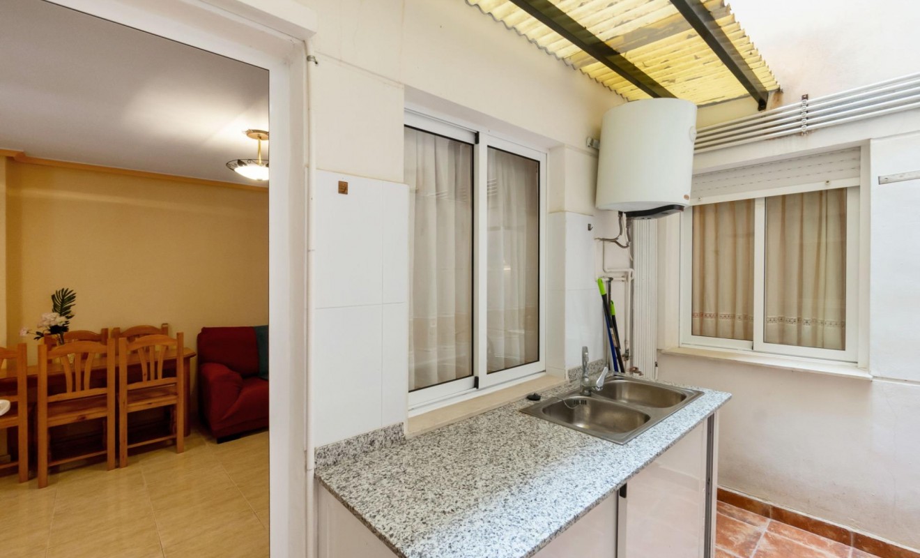 Sale - Apartment - Torrevieja - Estacion de autobuses