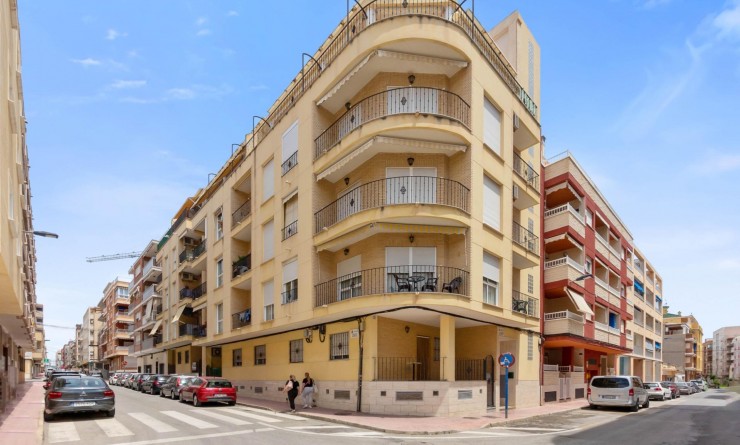 Sale - Apartment - Torrevieja - Estacion de autobuses