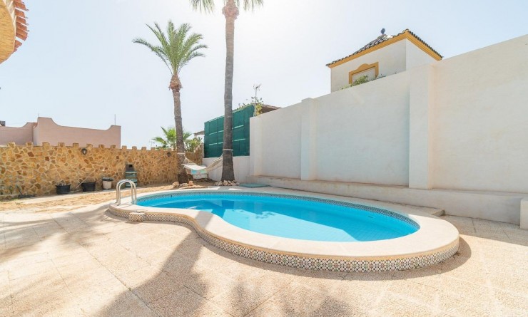 Wederverkoop - Villa - Torrevieja - Los altos