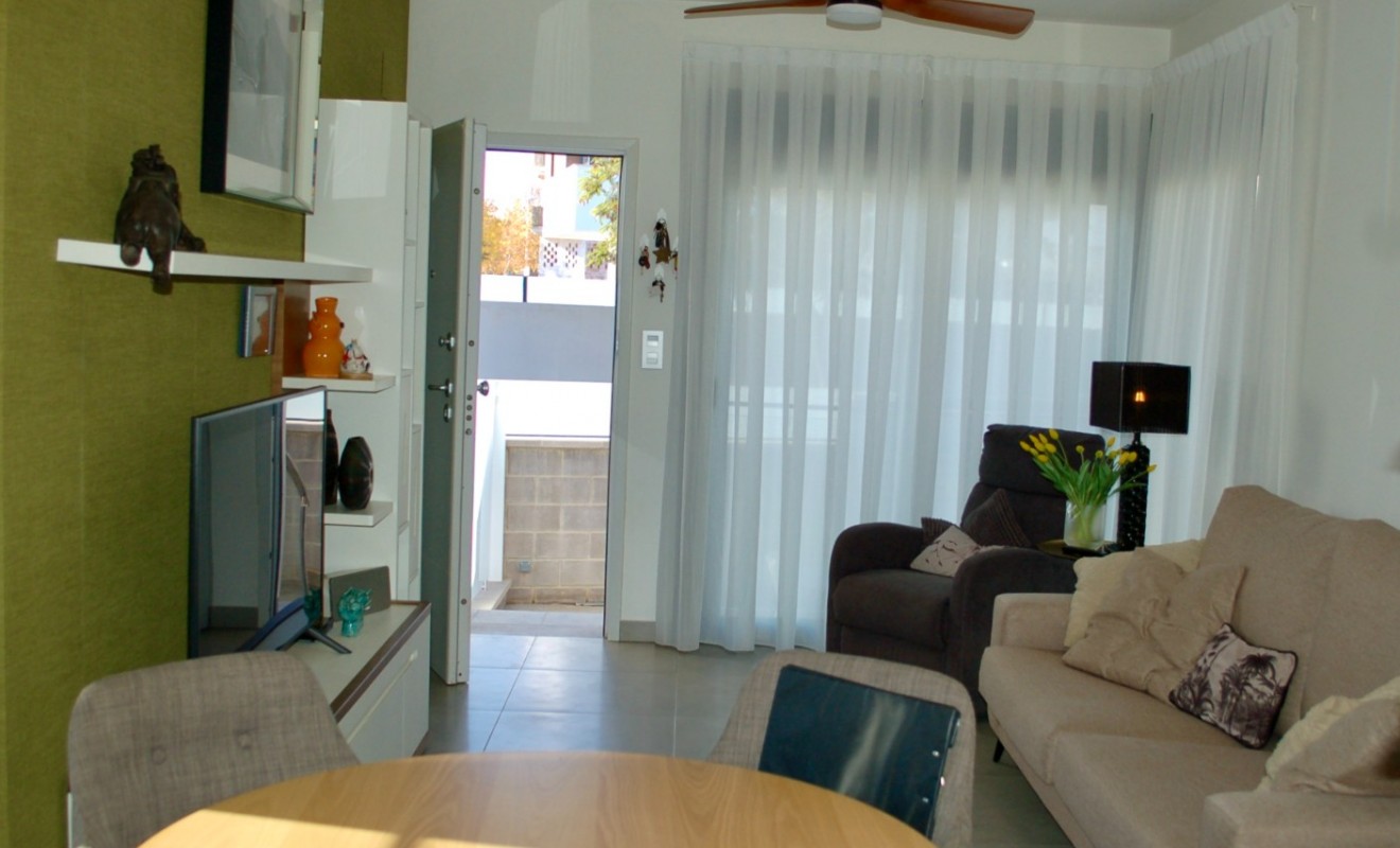 Sale - Bungalow - Groundfloor - Pilar de la Horadada - La Rambla