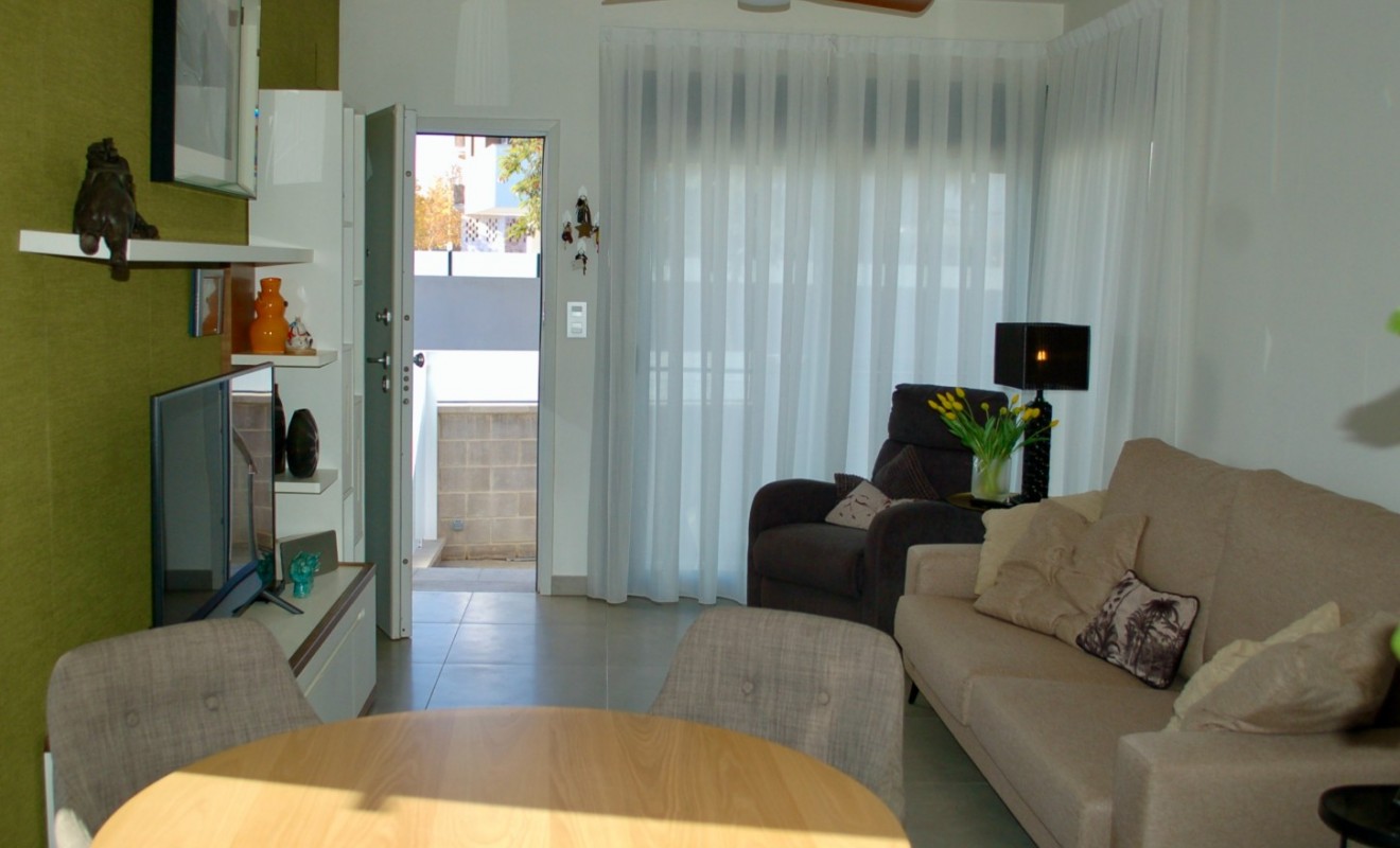 Sale - Bungalow - Groundfloor - Pilar de la Horadada - La Rambla