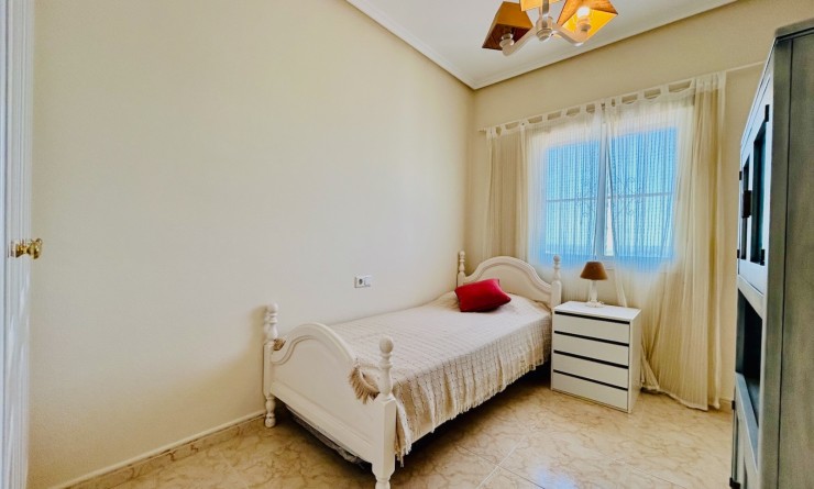 Sale - Bungalow - Ciudad Quesada