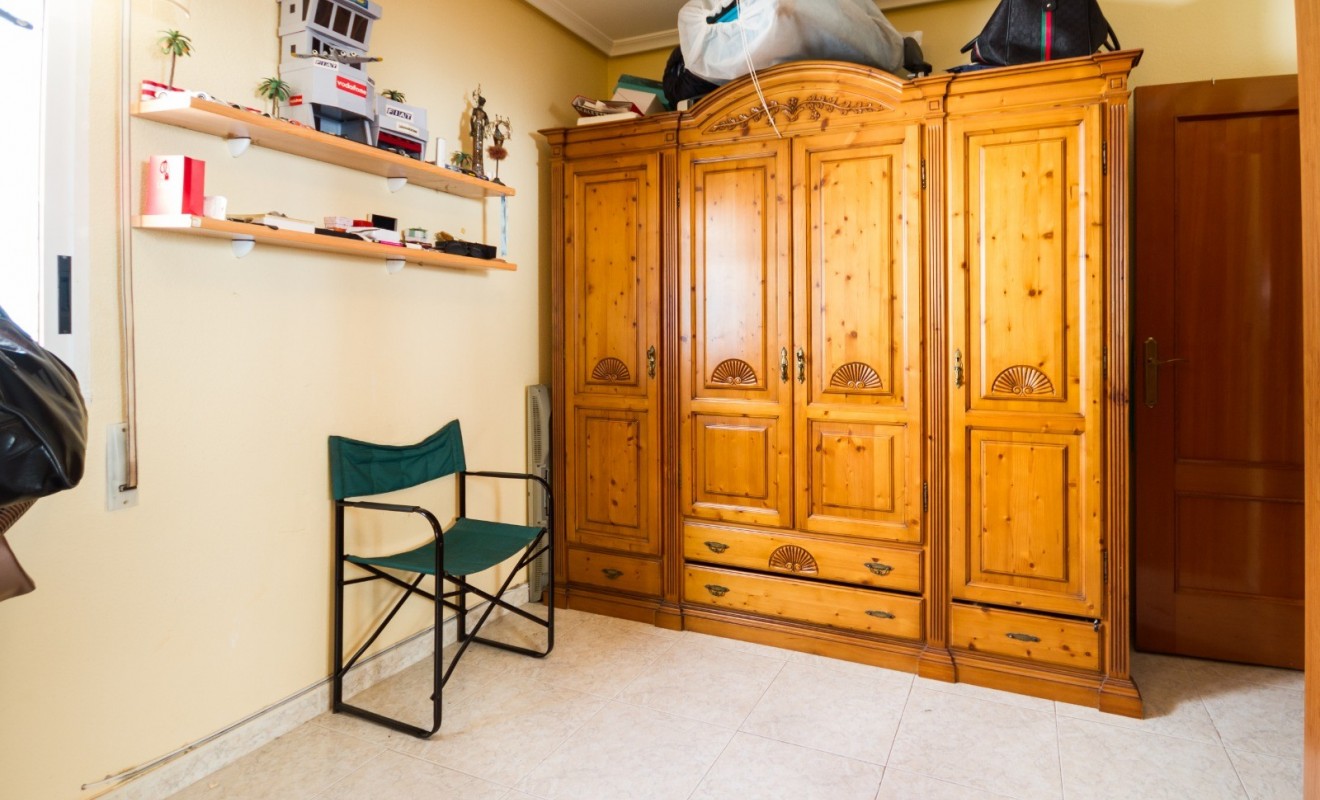 Revente - Apartment / flat - Los Montesinos