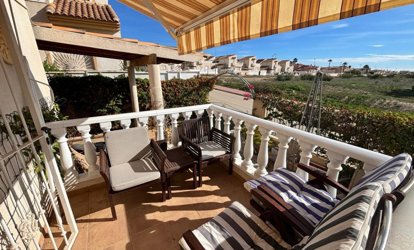 Revente - Detached House / Villa - Ciudad Quesada