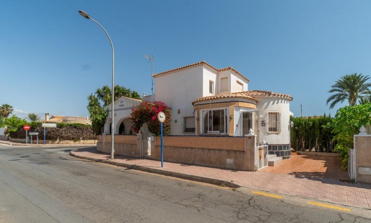 Wederverkoop - Villa - Orihuela Costa - La Florida