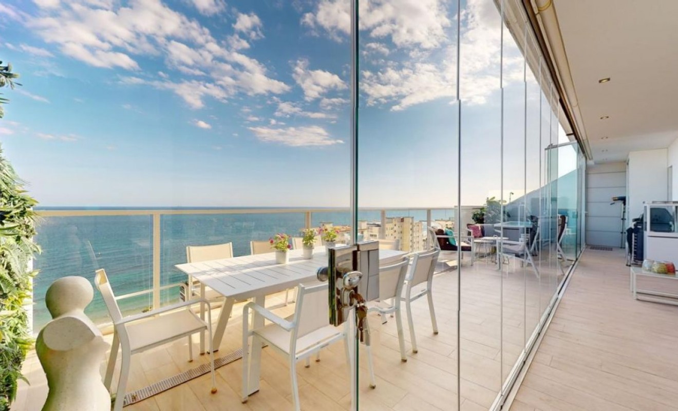 Sale - Apartment - Villajoyosa