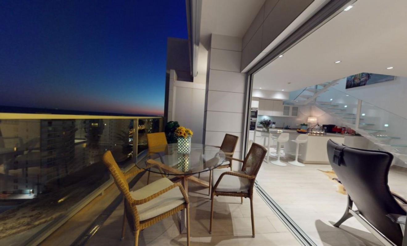 Sale - Apartment - Villajoyosa