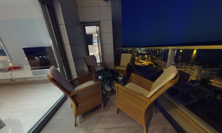 Sale - Apartment - Villajoyosa