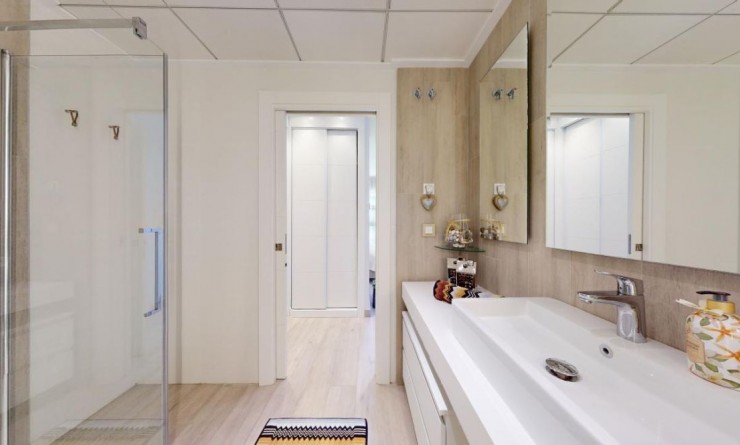 Sale - Apartment - Villajoyosa