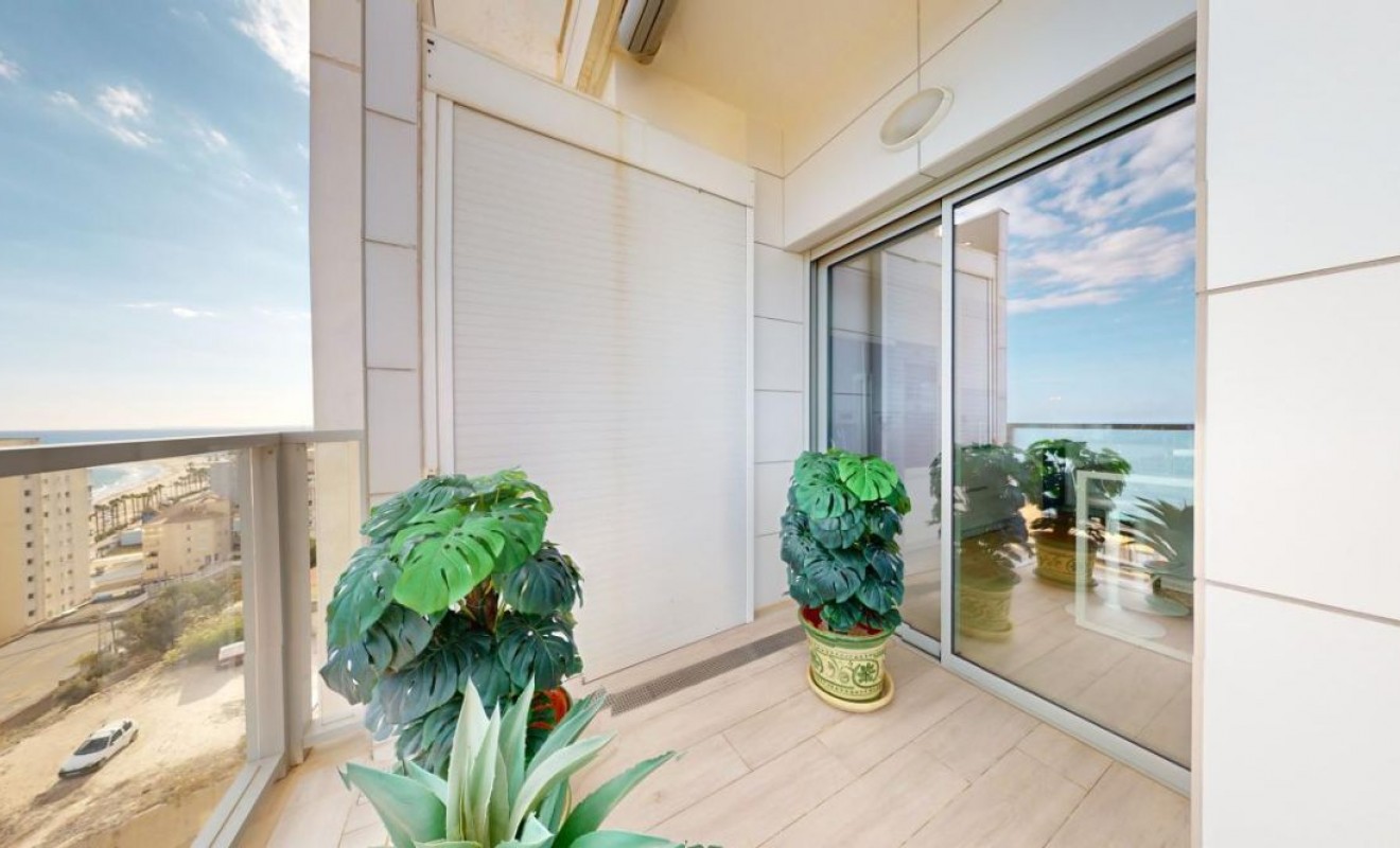 Sale - Apartment - Villajoyosa