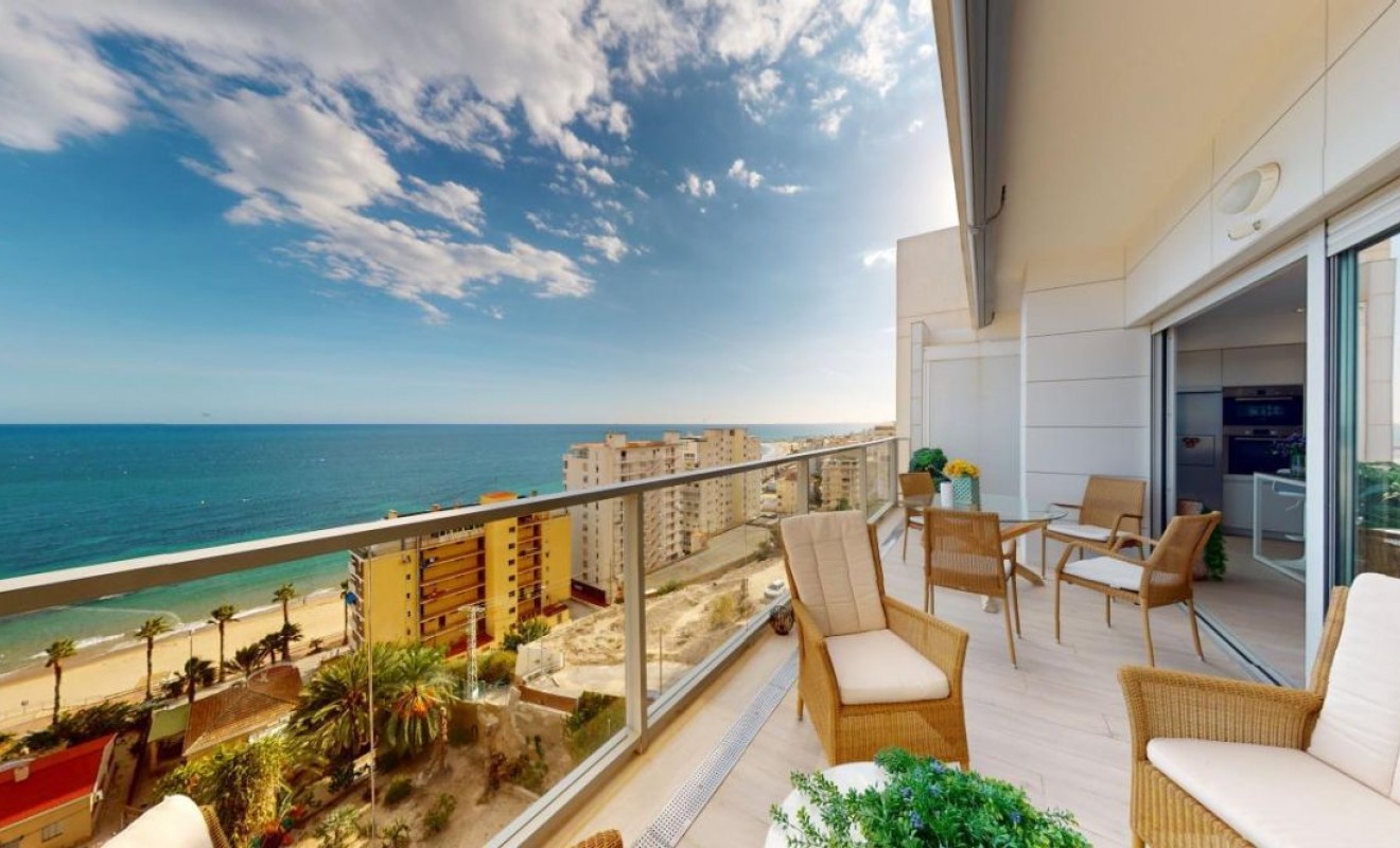 Sale - Apartment - Villajoyosa