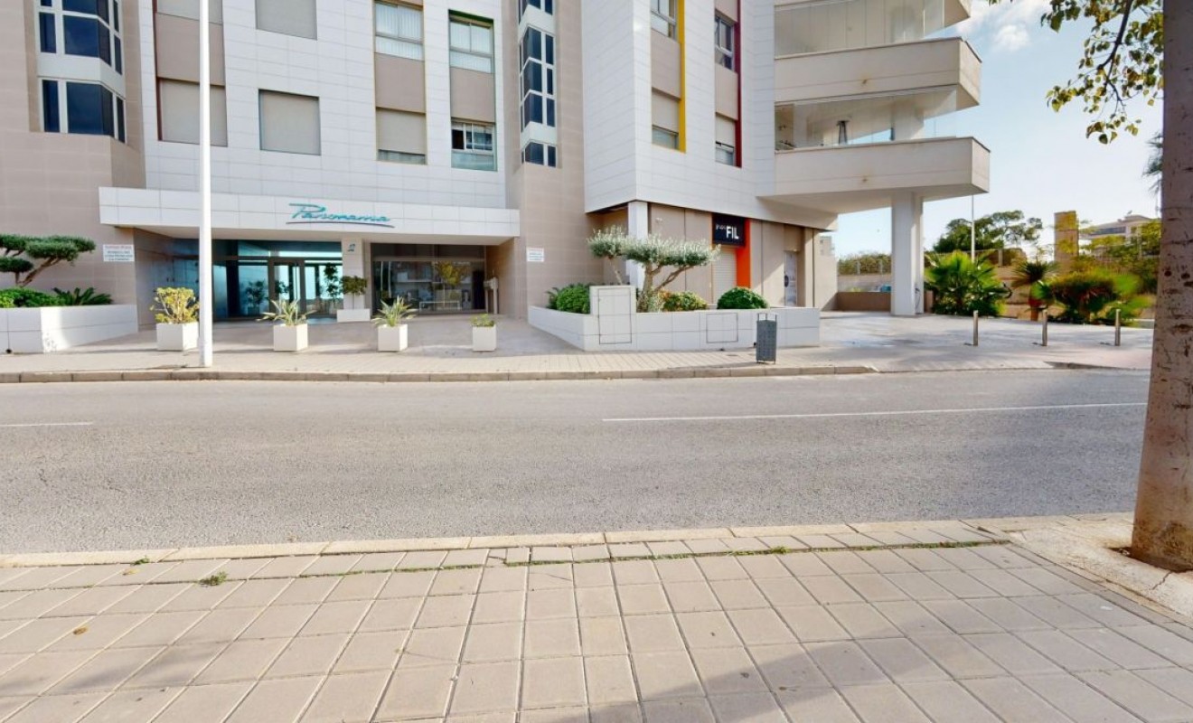 Sale - Apartment - Villajoyosa