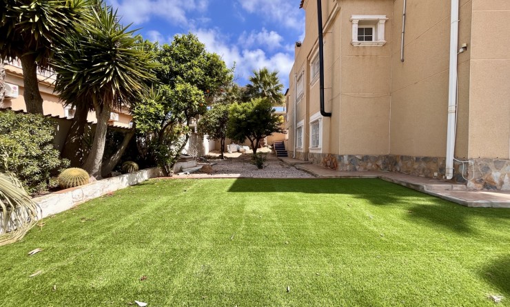 Sale - Villa - La Zenia