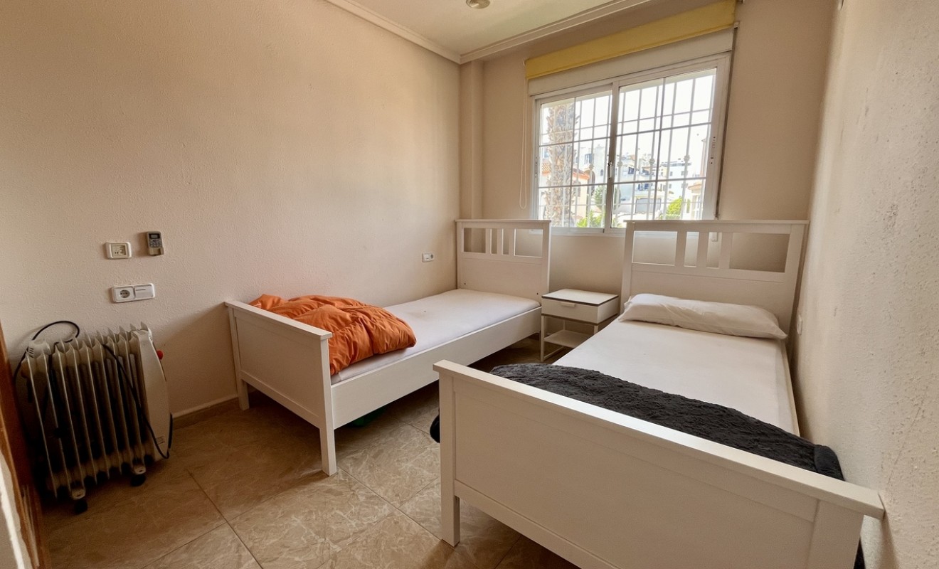 Sale - Villa - La Zenia