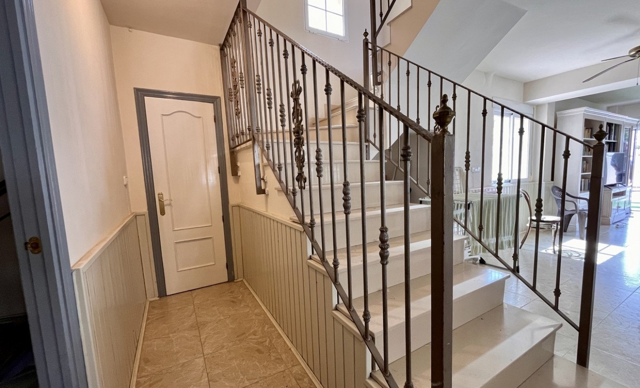 Sale - Villa - La Zenia