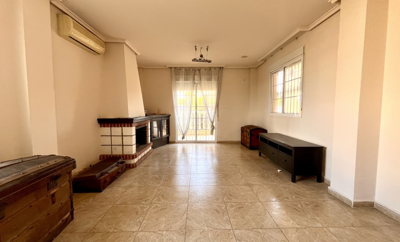 Sale - Villa - La Zenia