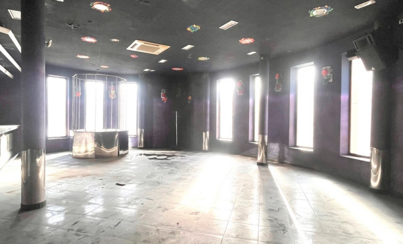 Sale - Commercial - Torrevieja - Playa del Cura