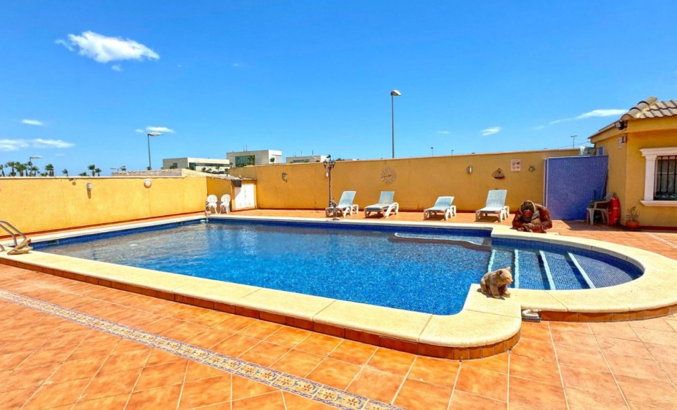 Revente - Detached villa - Torrevieja - Los Balcones - Los Altos del Edén