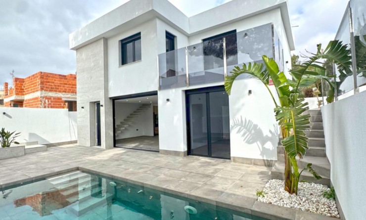 Sale - Detached villa - Torrevieja - Los Balcones - Los Altos del Edén