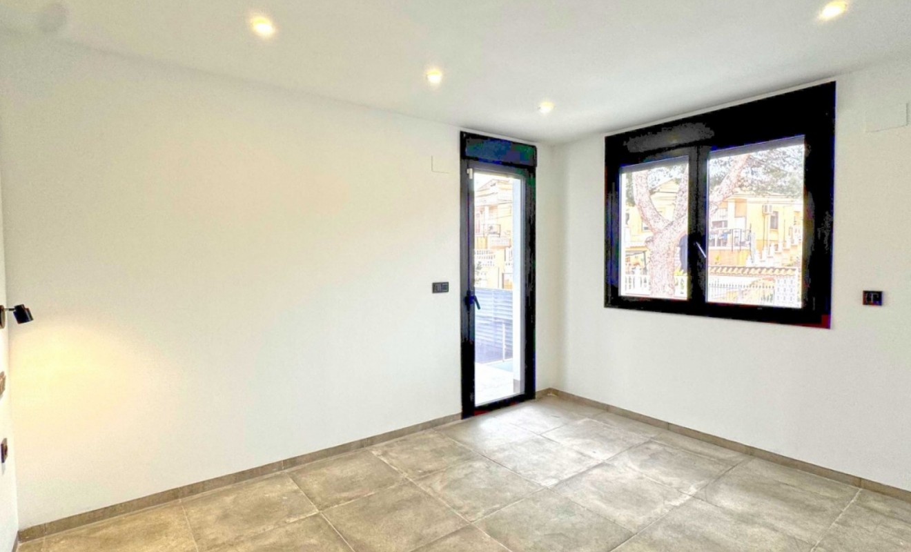 Sale - Detached villa - Torrevieja - Los Balcones - Los Altos del Edén