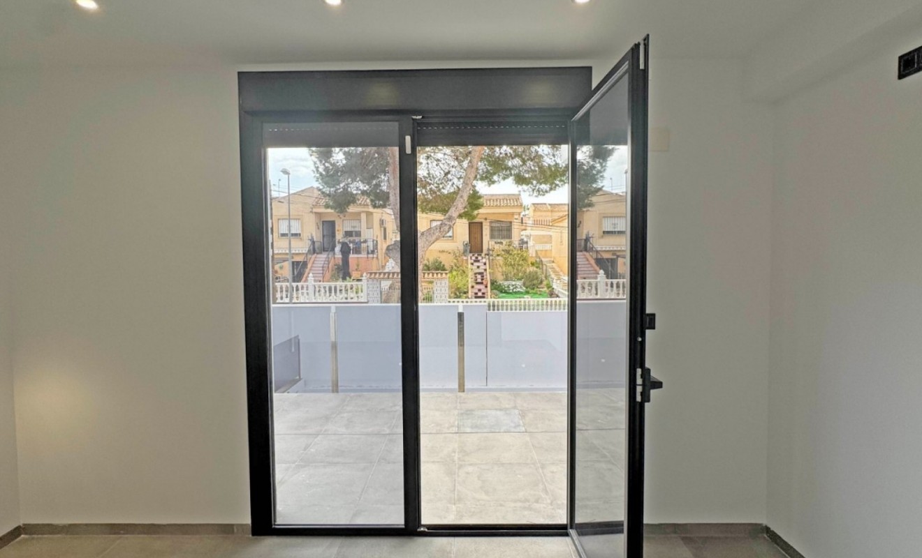 Sale - Detached villa - Torrevieja - Los Balcones - Los Altos del Edén